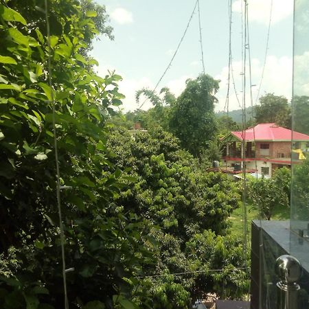 Hotel Sky Bule & Restaurant Khas Nagrota 외부 사진