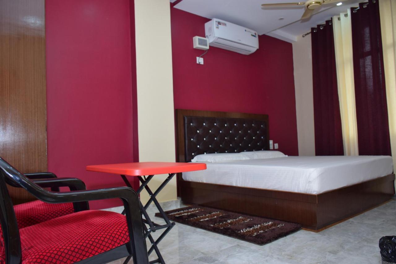 Hotel Sky Bule & Restaurant Khas Nagrota 외부 사진