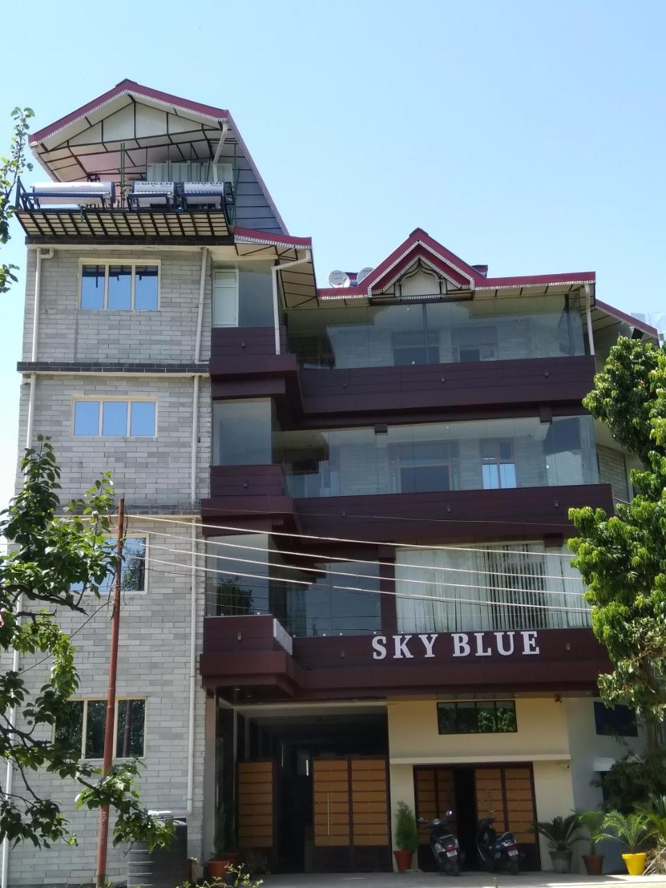 Hotel Sky Bule & Restaurant Khas Nagrota 외부 사진