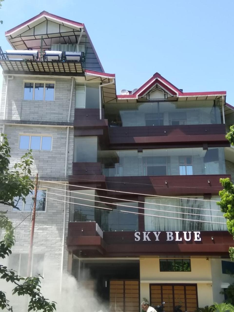 Hotel Sky Bule & Restaurant Khas Nagrota 외부 사진