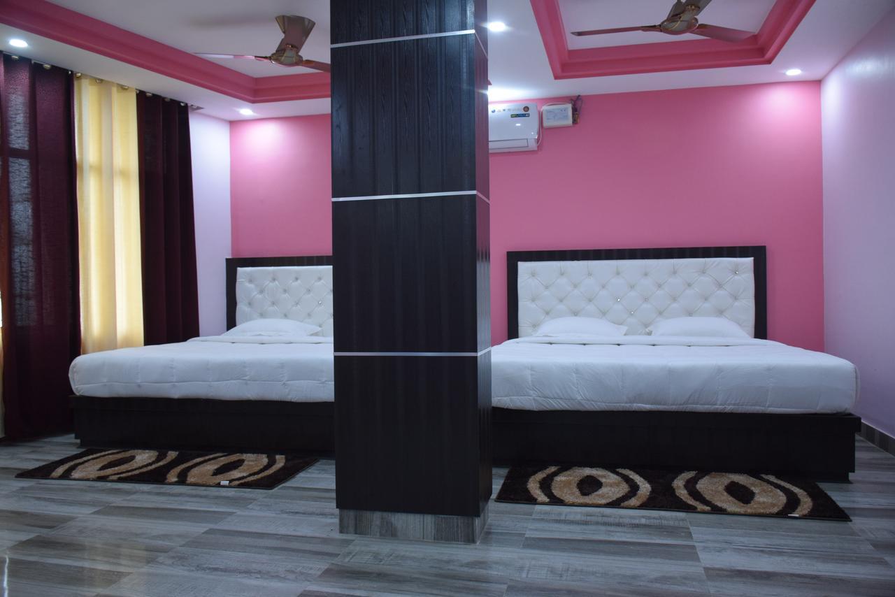 Hotel Sky Bule & Restaurant Khas Nagrota 외부 사진