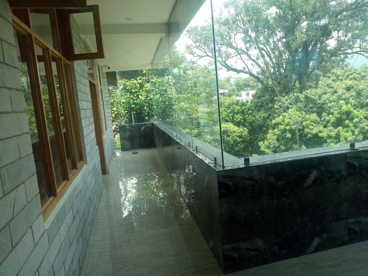 Hotel Sky Bule & Restaurant Khas Nagrota 외부 사진